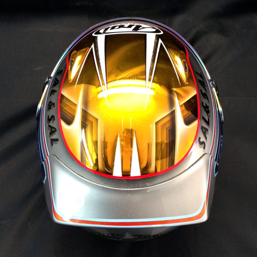 Crazy Dreams Mallorca, Cascos