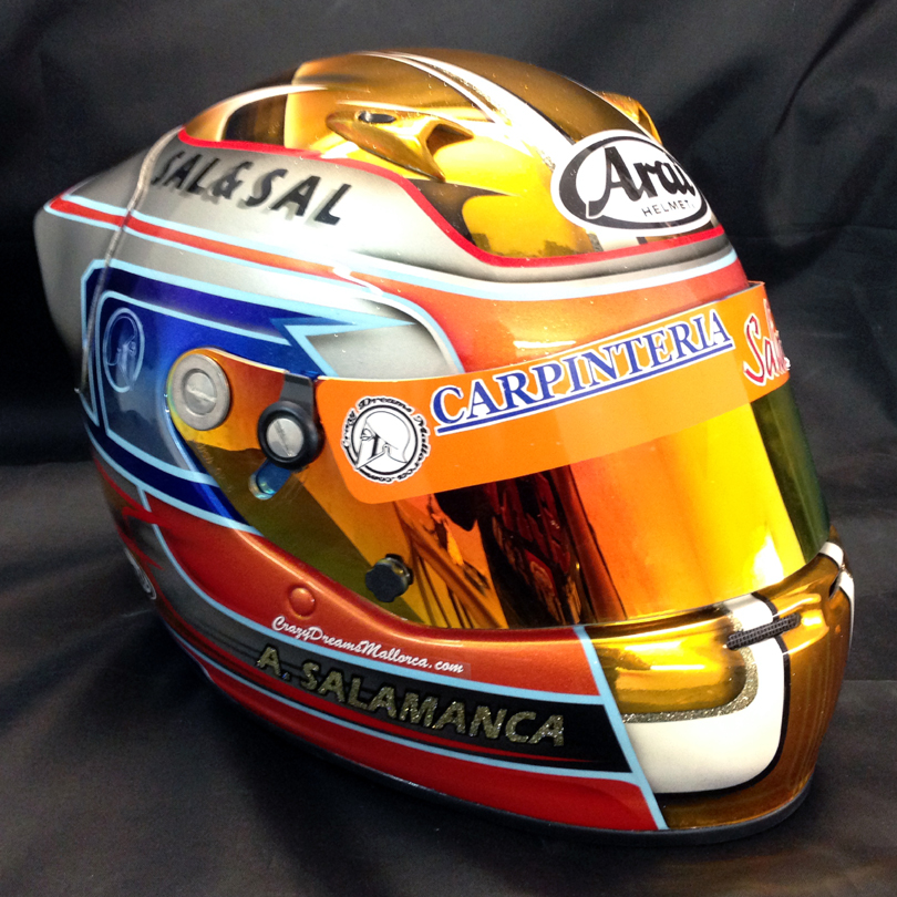 Crazy Dreams Mallorca, Cascos