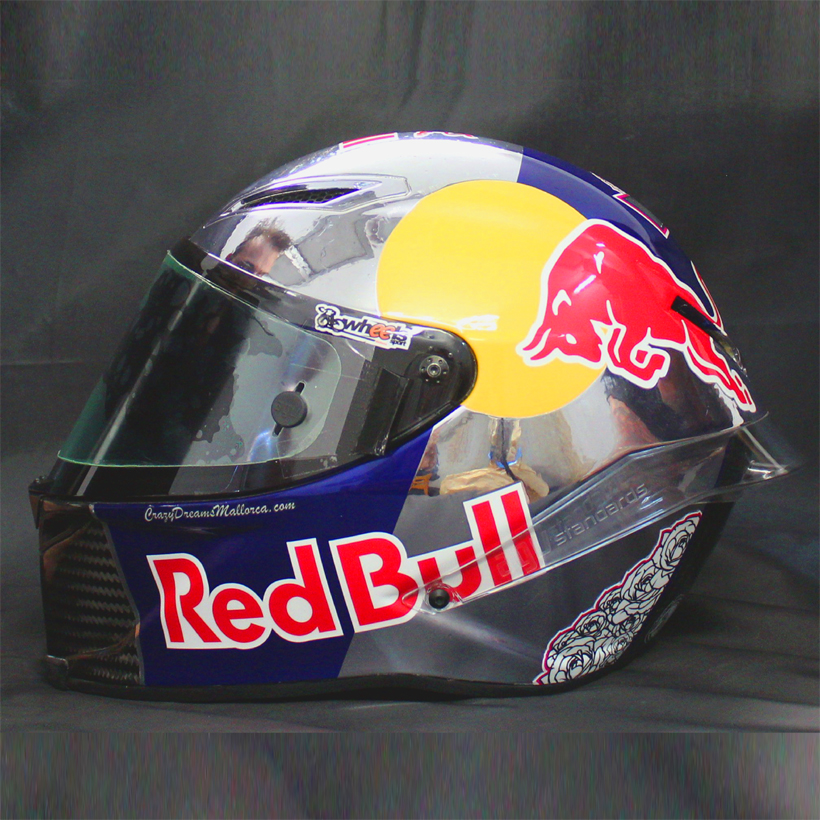 Crazy Dreams Mallorca, Cascos