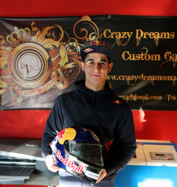 Crazy Dreams Mallorca, Cascos