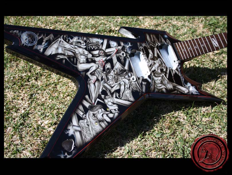 Crazy Dreams Mallorca, Guitarra