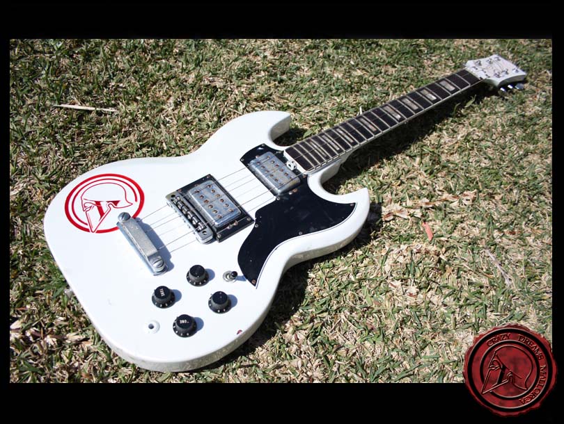 Crazy Dreams Mallorca, Guitarra